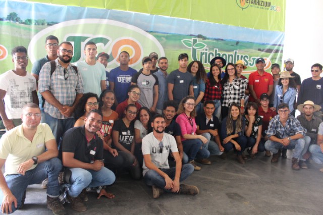 Visita estudantes de Agronomia da Universidade Federal do Oeste da Bahia - UFOB - campus Barra